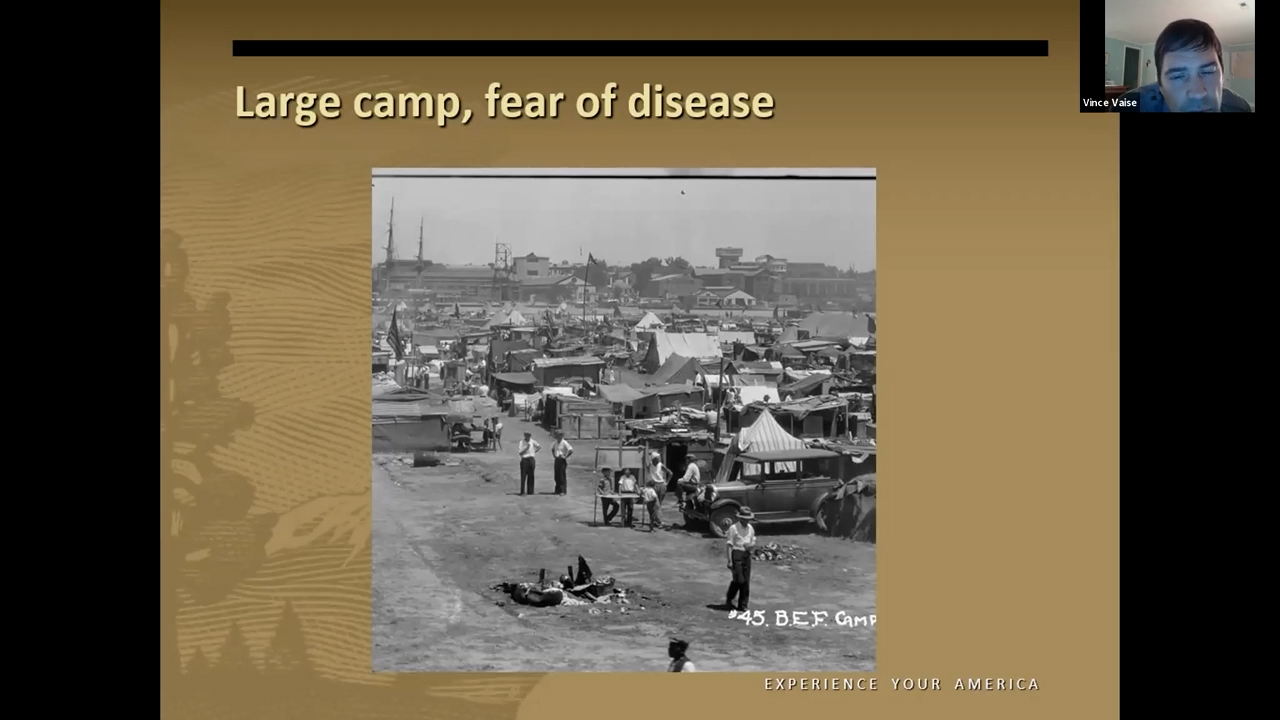 Photo en noir et blanc du campement