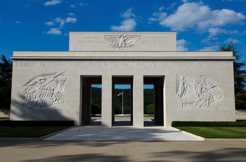 Color photograph of a large memorial building.