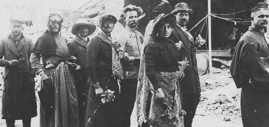 Female Impersonation and WWI Female Impersonation and WWI