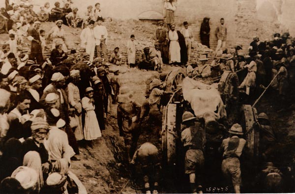 The British enter Baghdad