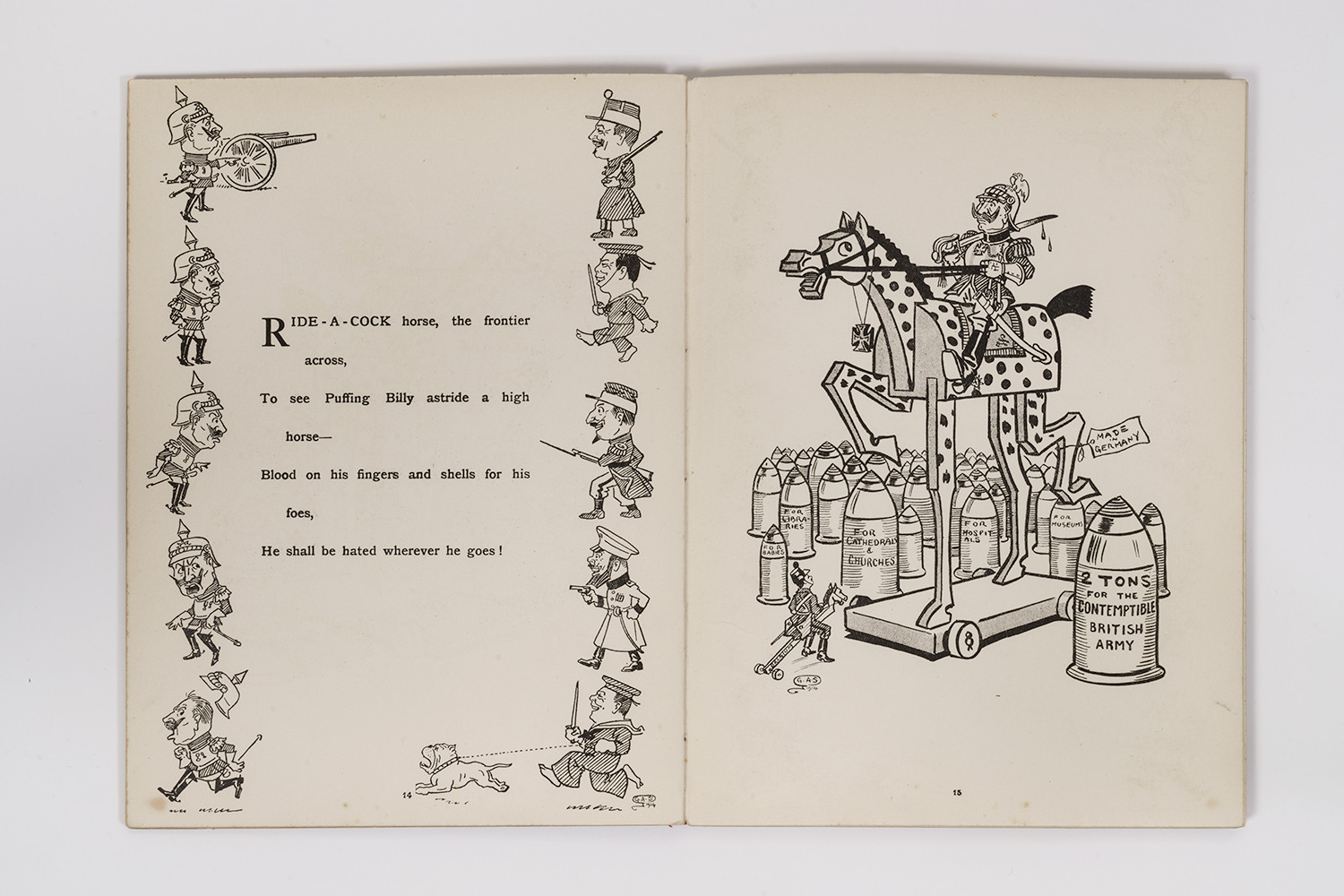 Numérisation de deux pages d'un livre pour enfants. Texte de la page de gauche : « RIDE-A-COCK horse, la frontière à travers, / Pour voir Puffing Billy à califourchon sur un grand cheval — / Du sang sur ses doigts et des coquilles pour ses ennemis, / Il sera détesté partout où il ira !' Illustration de la page de droite : caricature d'un soldat allemand chevauchant un cheval-jouet en bois entouré de bombes, dominant un petit soldat ennemi monté sur un autre cheval-jouet.